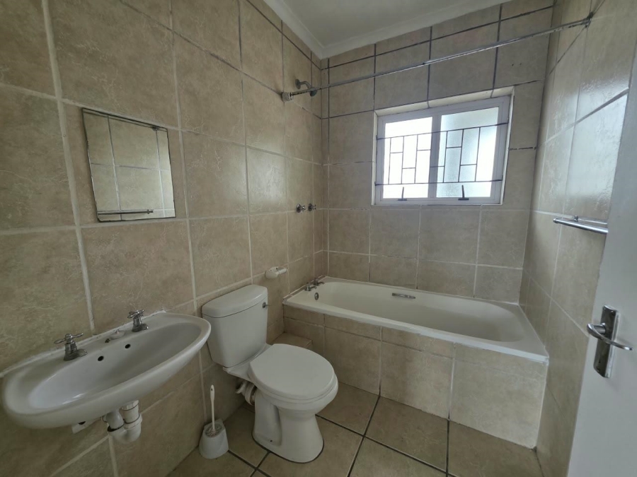 2 Bedroom Property for Sale in Parklands Western Cape